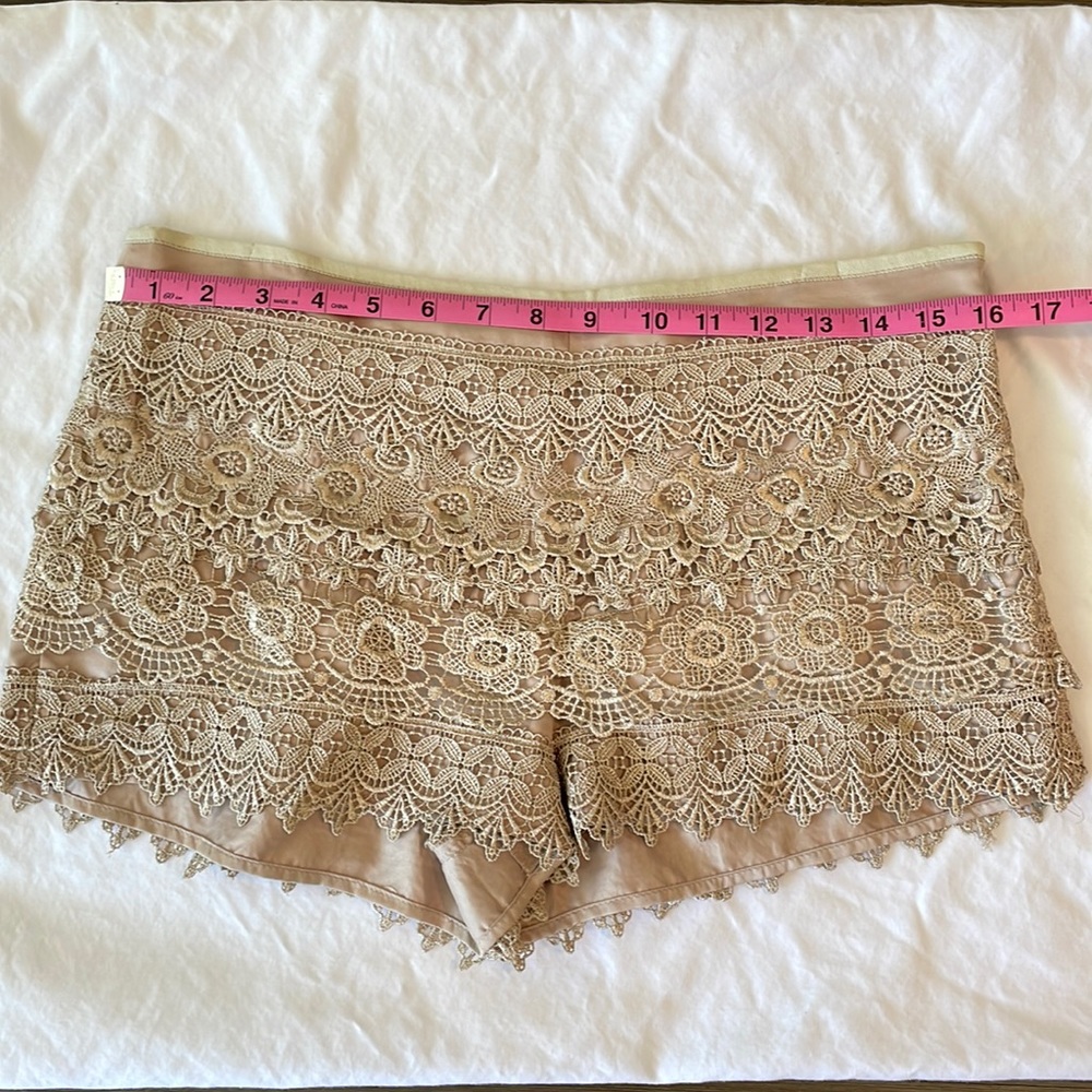 Beige lace trim shorts